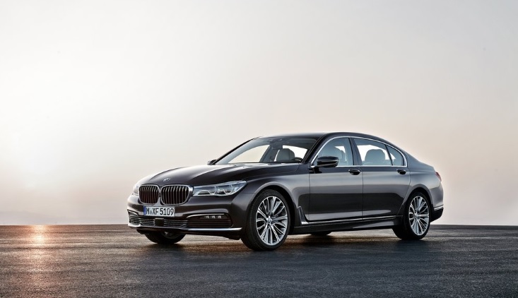 2017 BMW 7 Serisi 730Li 2.0 258 HP M Sport Otomatik Özellikleri - bagajhacmi.com