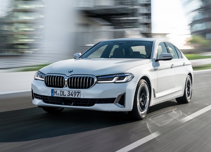 2023 BMW 5 Serisi 520d 2.0 xDrive 190 HP Luxury Line Steptronic Özellikleri - bagajhacmi.com