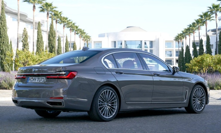 2020 BMW 7 Serisi 730Li 2.0 265 Beygir Pure Excellence Steptronic Teknik Verileri
