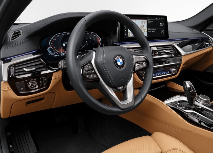 2021 BMW 5 Serisi 520i 1.6 170 HP M Sport Steptronic Özellikleri - bagajhacmi.com
