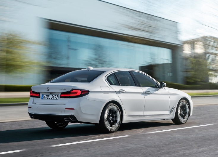 2022 BMW 5 Serisi 520i 1.6 Luxury Line