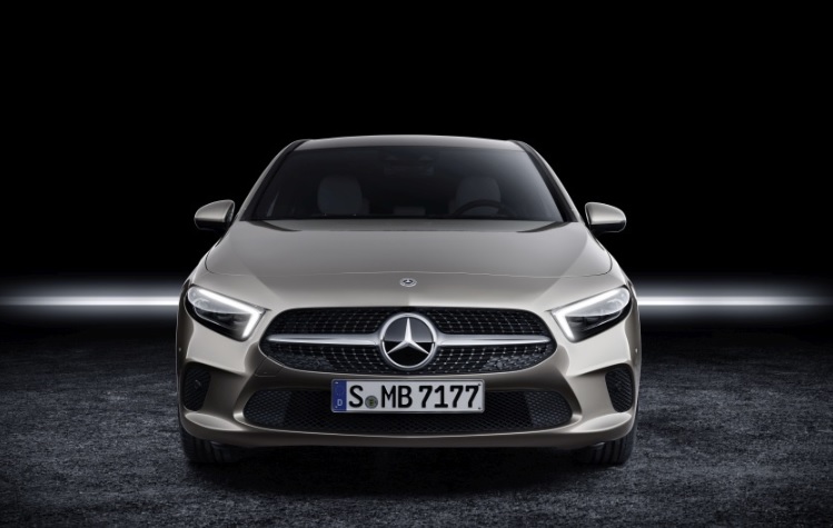 2020 Mercedes A Serisi Sedan A180d 1.5 116 HP AMG 7G-DCT Özellikleri - bagajhacmi.com