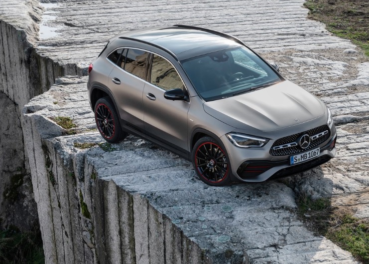 2021 Mercedes GLA Serisi GLA200 1.3 163 Beygir AMG 7G-DCT Teknik Verileri