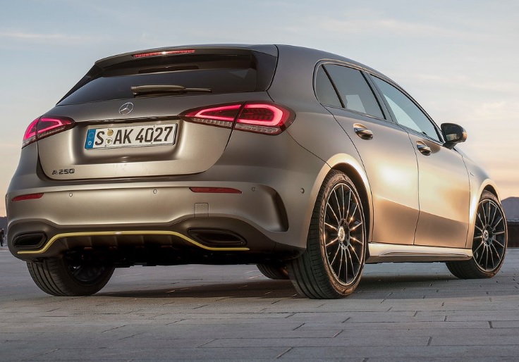2020 Mercedes A Serisi A45 S 2.0 421 HP Performance SpeedShift DCT Özellikleri - bagajhacmi.com