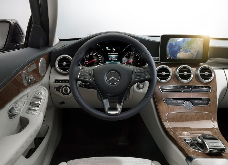 2015 Mercedes C Serisi C250 2.0 211 Beygir Fascination 7G-Tronic Teknik Verileri