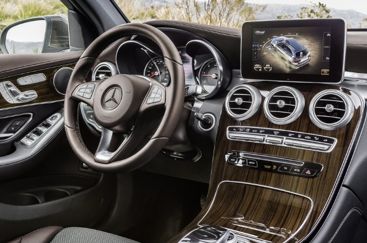 2019 Mercedes GLC 250 2.0 AMG