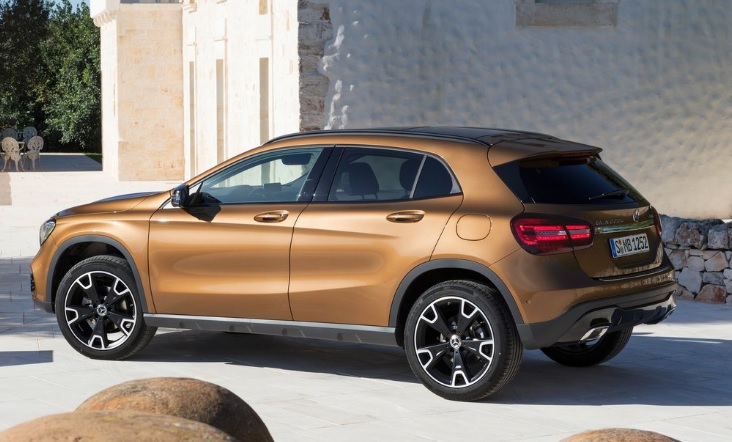 2020 Mercedes GLA Serisi 200 1.6 156 HP Comfort 7G-DCT Özellikleri - bagajhacmi.com