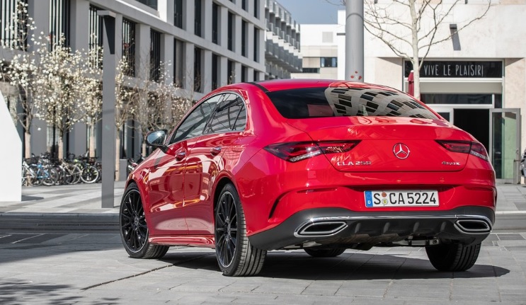2022 Mercedes CLA Serisi 200 1.4 4MATIC 163 Beygir AMG Plus 7G-DCT Teknik Verileri