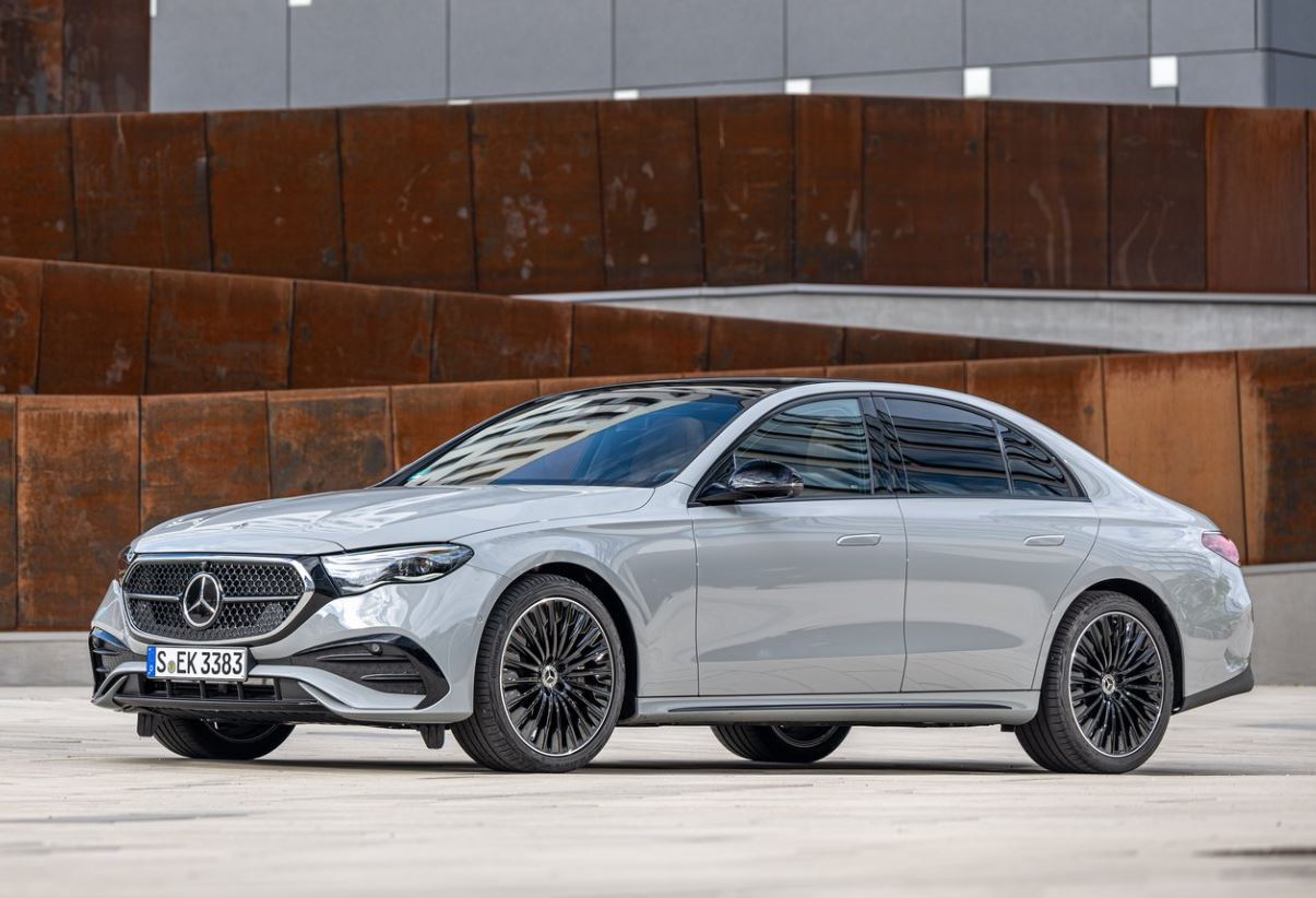 2025 Mercedes E Serisi E220d 2.0 197 Beygir AMG 9G-TRONIC Teknik Verileri